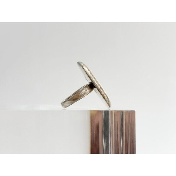 Mother of Pearl Rectangular Minimalist Sterling Silver Vintage Ring - sz 6.75 - Picture 4 of 10